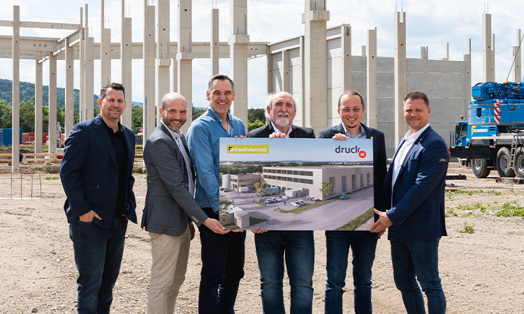 2505_081_Pressefoto_blog-content_750x450_neue-Halle-1