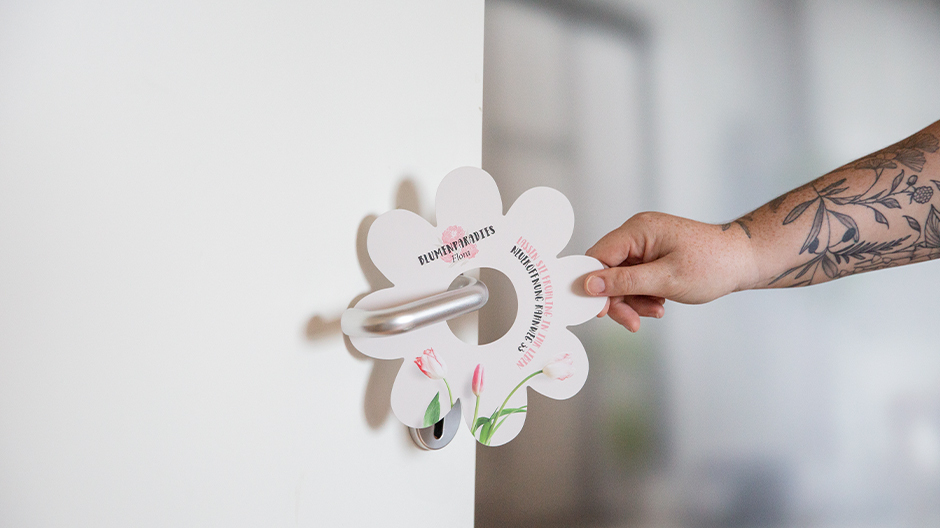 Gestanzter Türhänger Gestanzter Türhänger